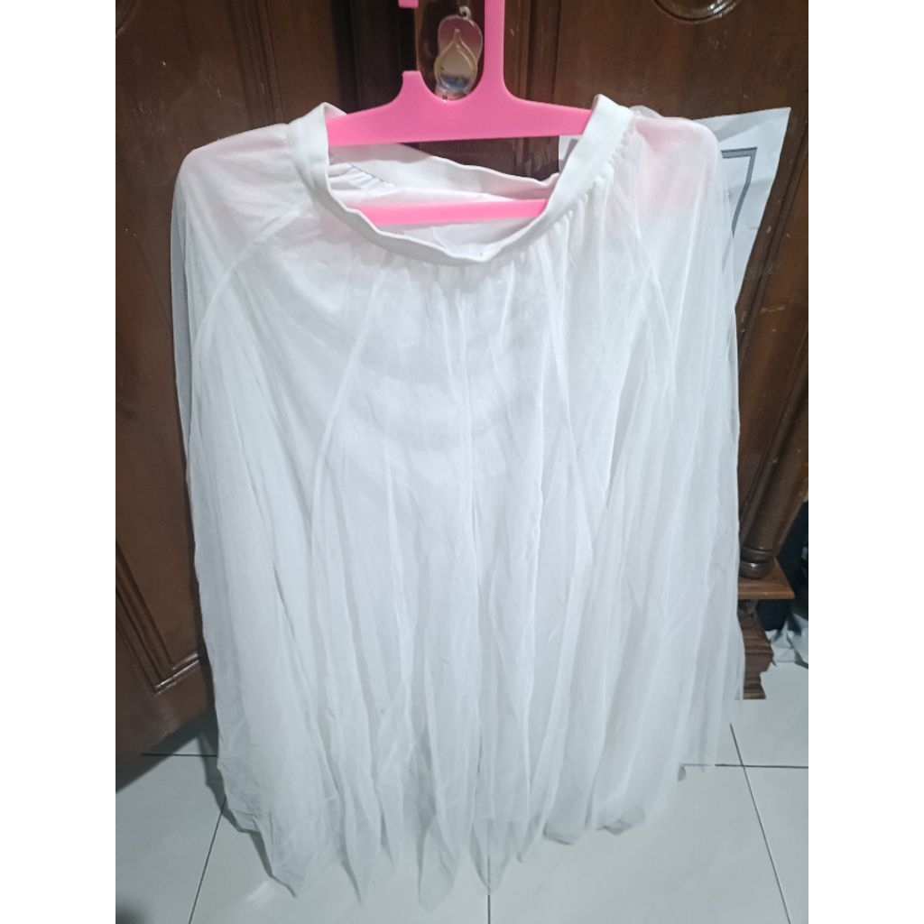 rok tutu putih