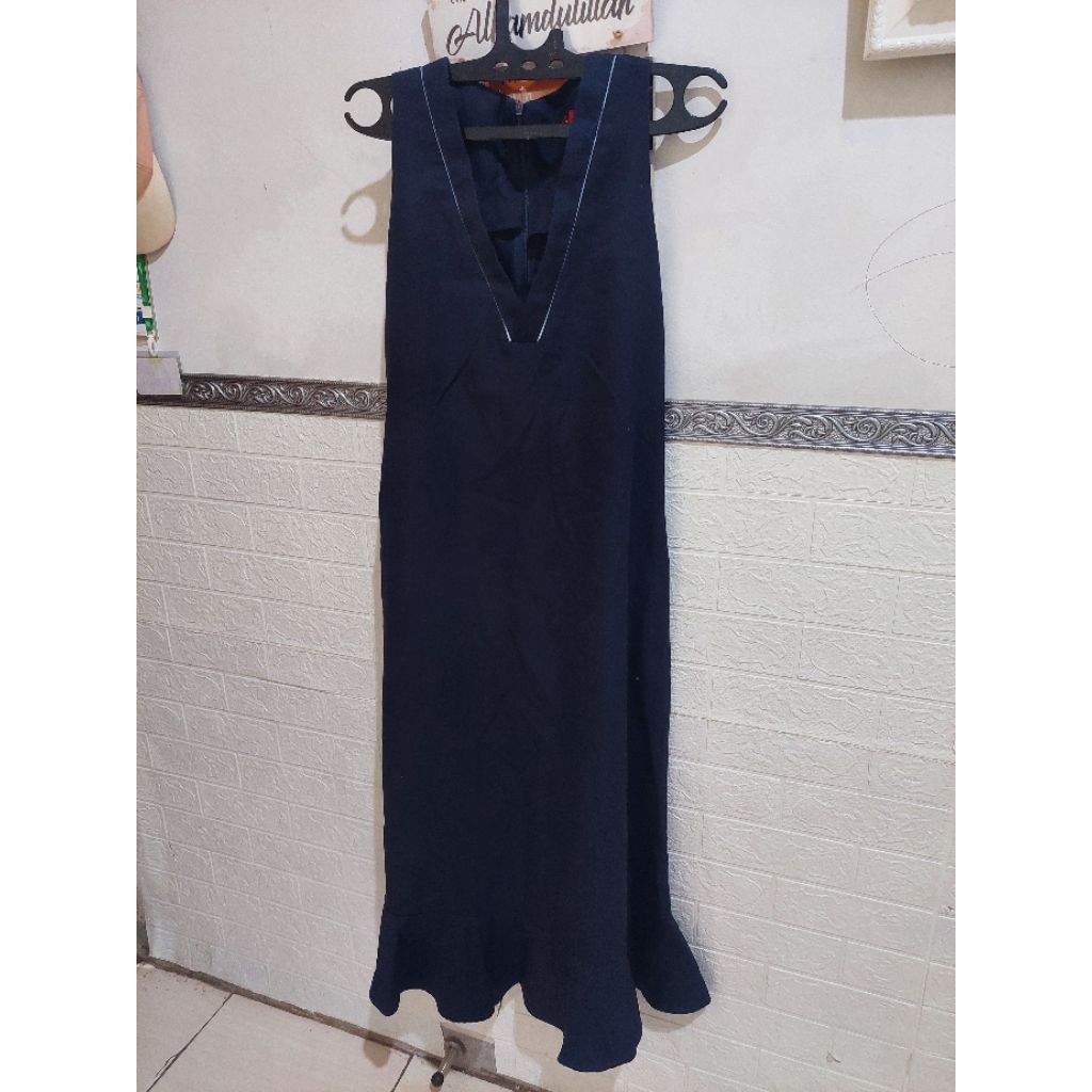 Preloved dress malakai basic size S
