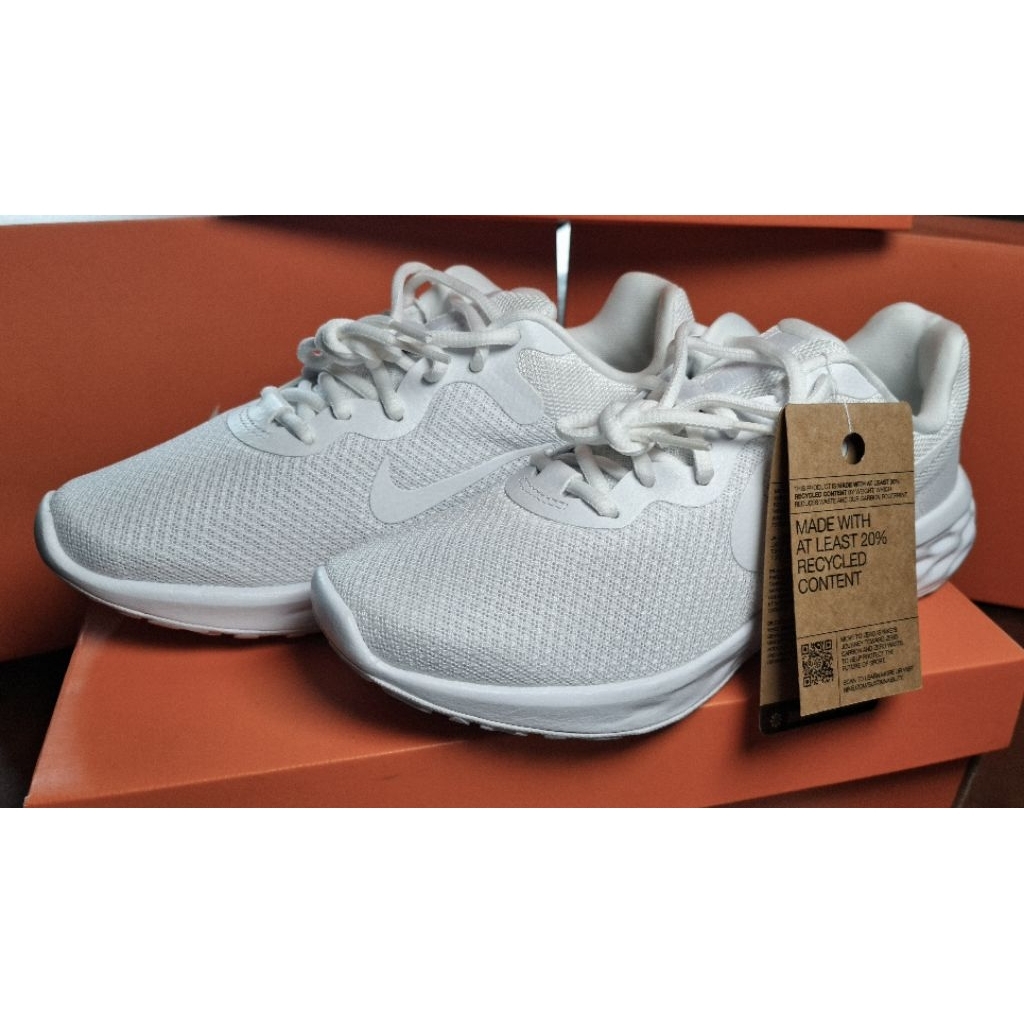 W NIKE REVOLUTION 6 NN