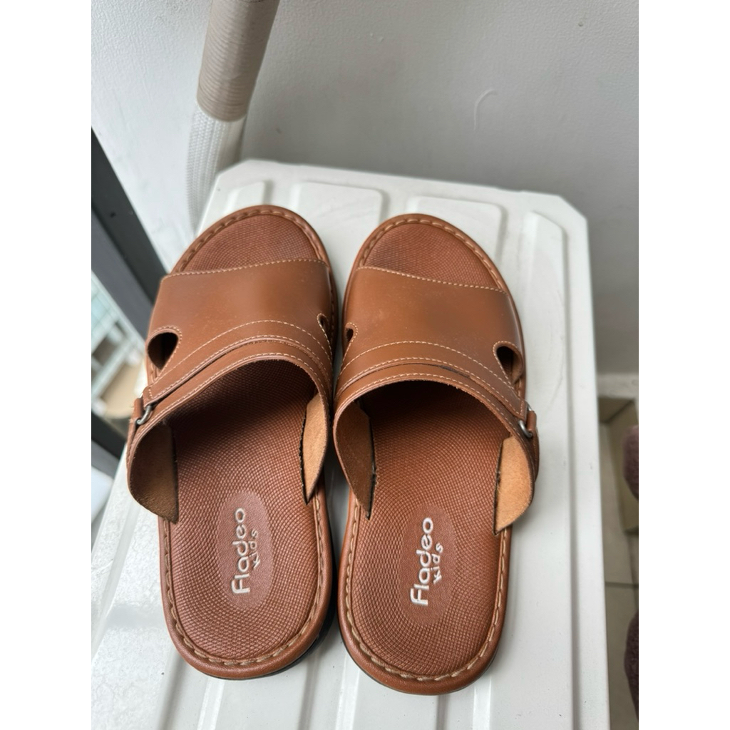 sendal anak laki laki fladeo