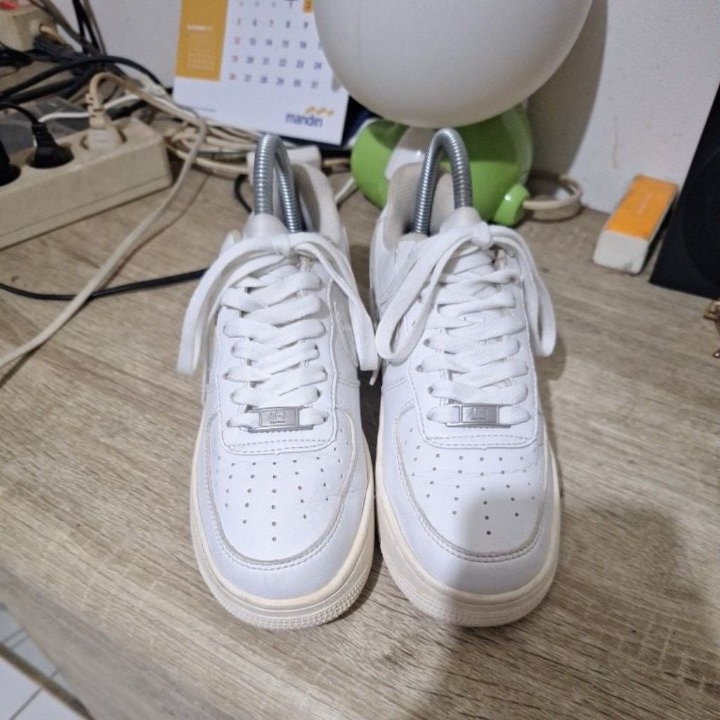Nike' Air Force 1 mid 07 white preloved