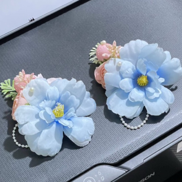 (SEPASANG) FLOWER CLIP TOGA DAN SELEMPANG WISUDA MEDAN   (SIAP SEHARI)  FLOWER CLIP BISA REQUEST WAR