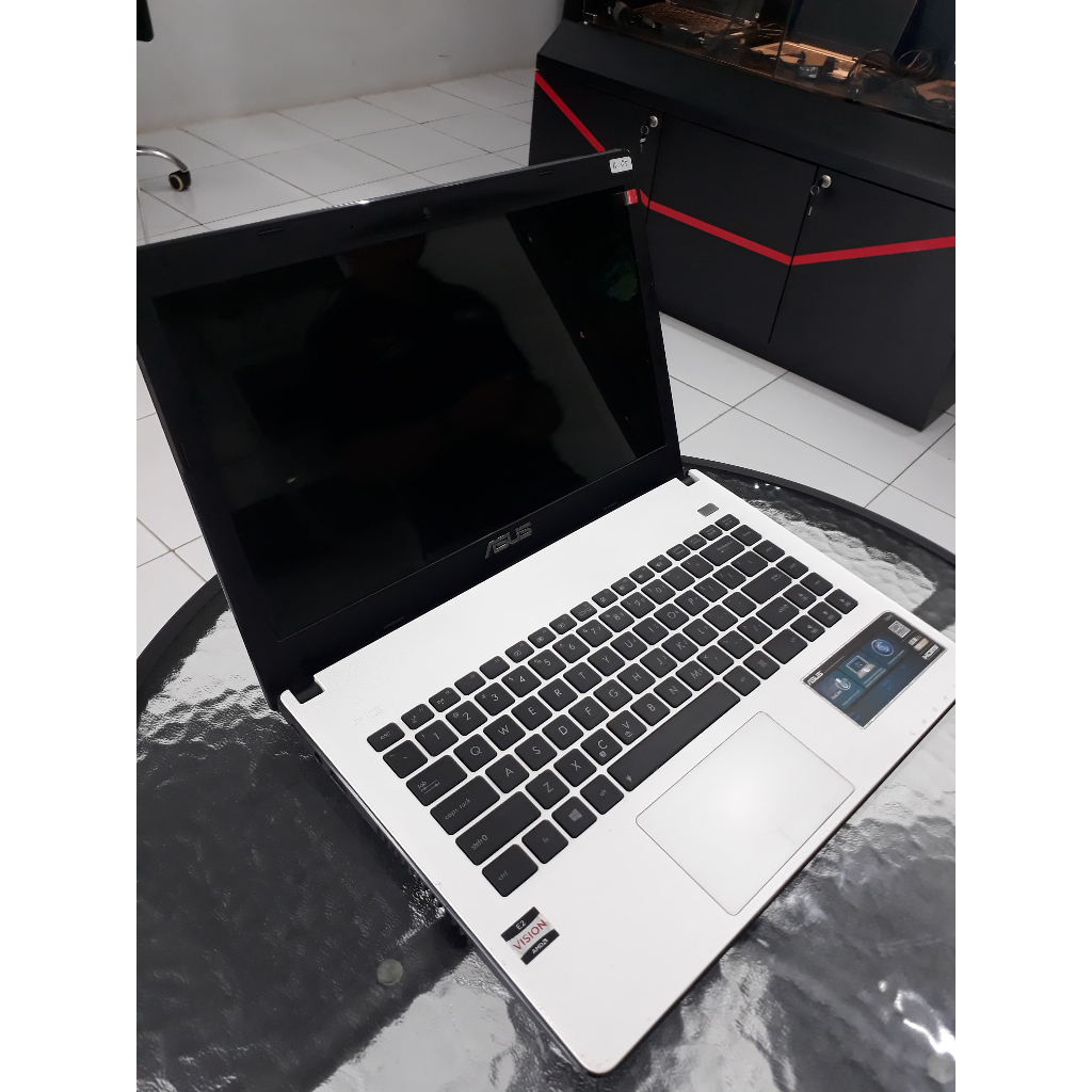 Asus X401 Amd E350 Putih Mulus Normal