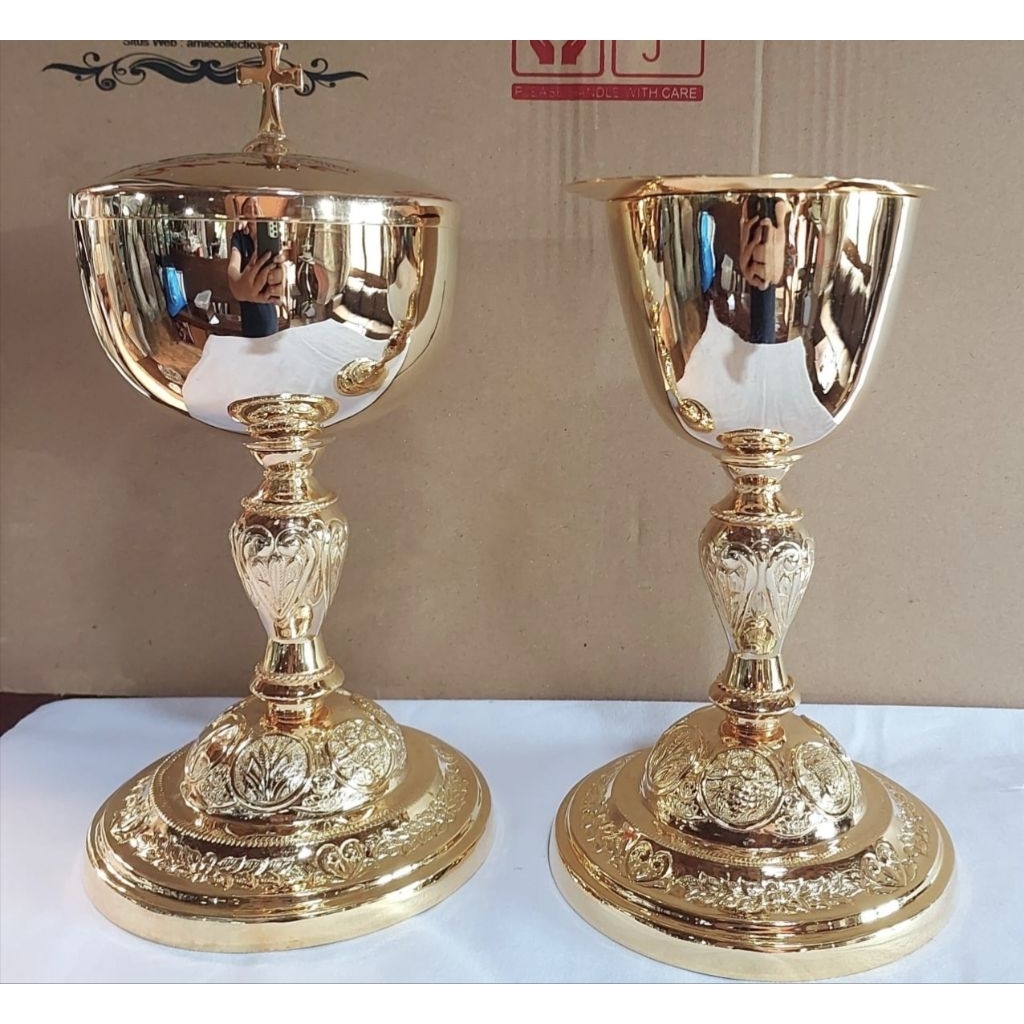 Set Piala Sibori Emas/22 Cm/Jubah Katolik/Chasuble/Kasula Romo Imam Katolik