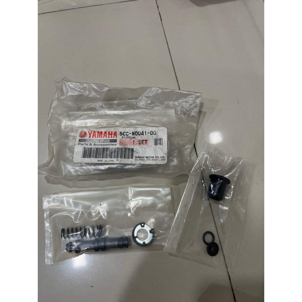 SEAL SIL MASTER REM DEPAN SCORPIO ASLI ORI YAMAHA 5CG W0041 00