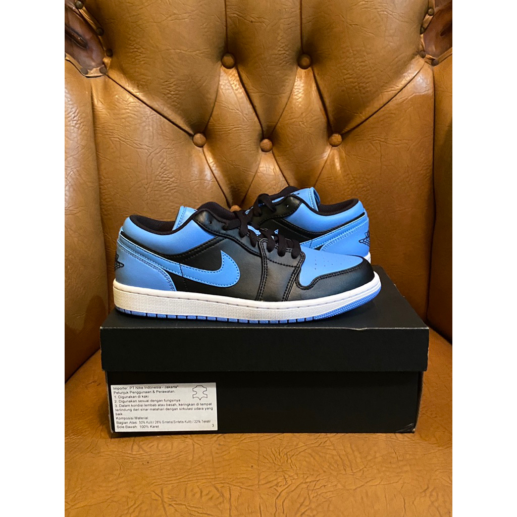 Air Jordan 1 Low Black University Blue