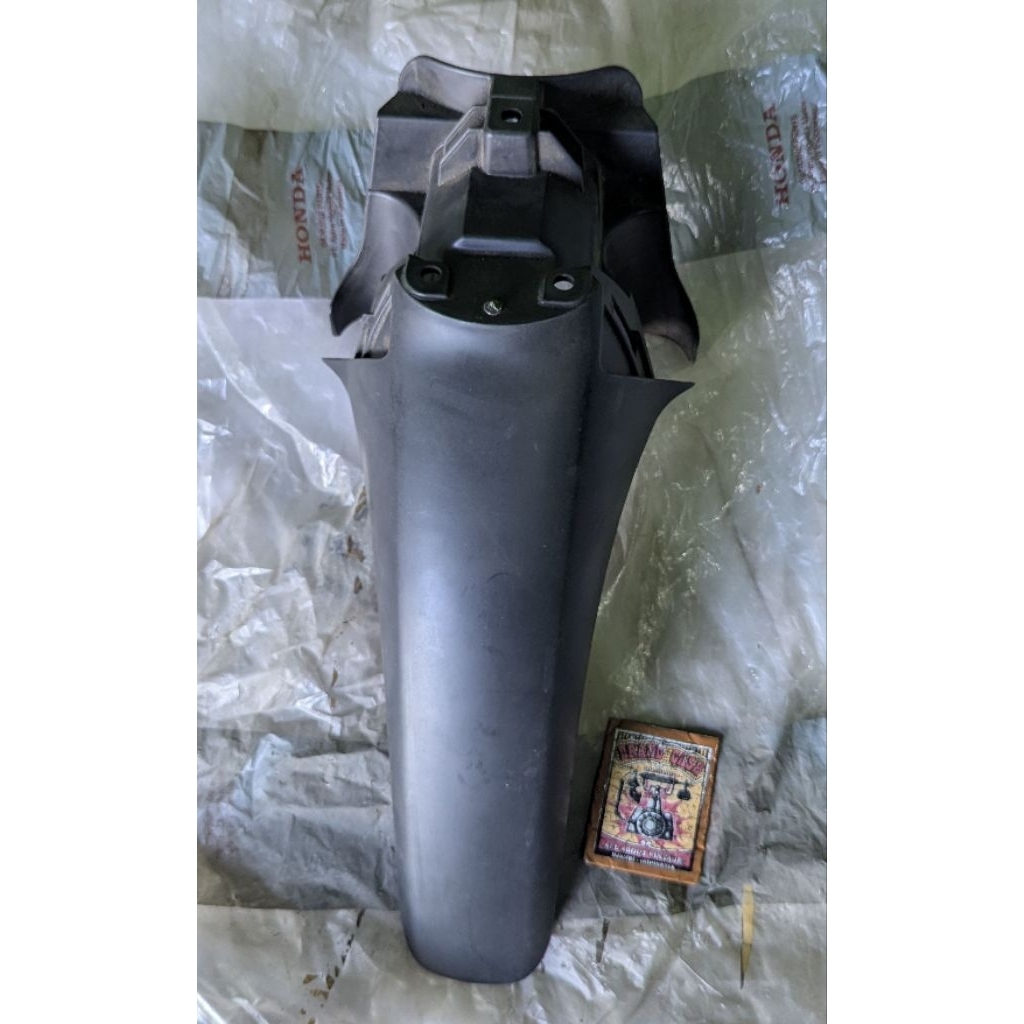 spakbor Slebor Depan Bagian Belakang Honda Supra Fit New 61200-KTL-690 Original Baru AHM