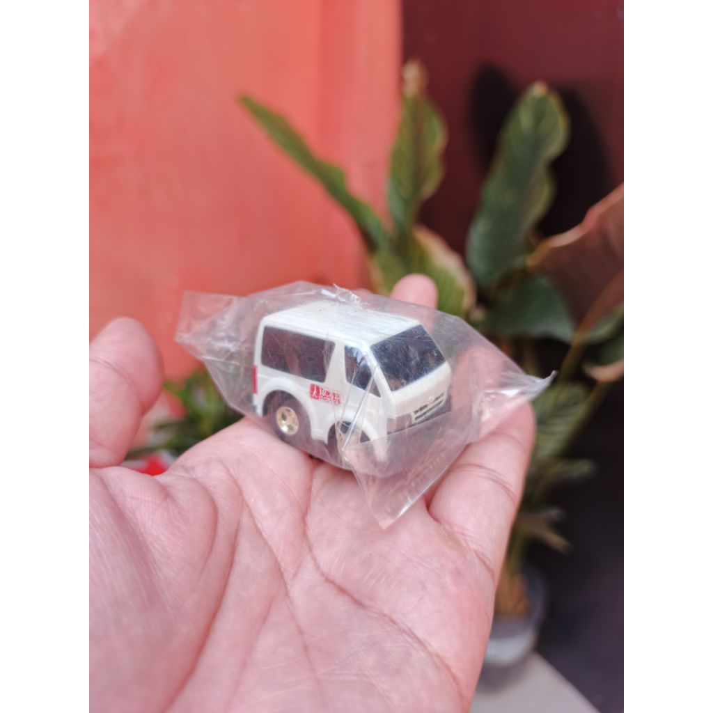 Diecast Takara Tomy ChoroQ Choro Q Toyota Hiace Transporter Pullback car