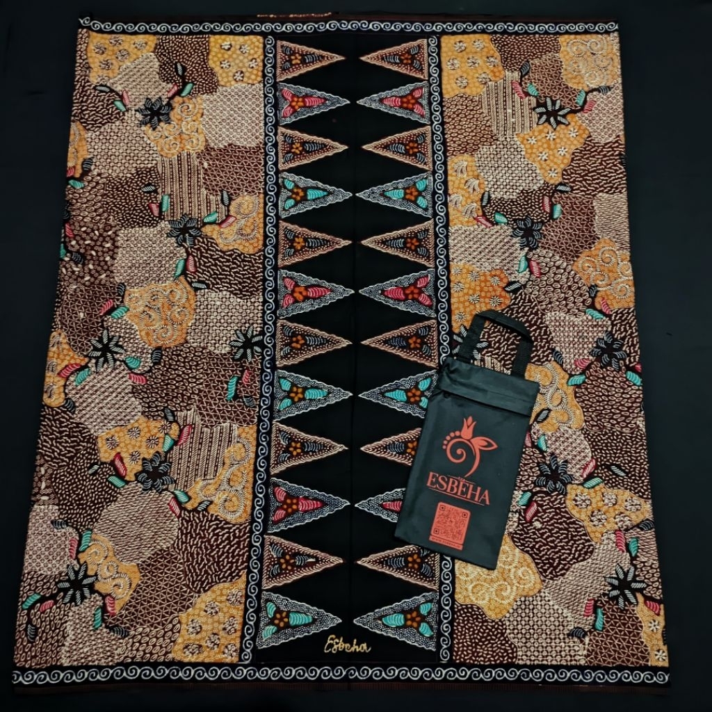 Esbeha : Seri Danurwenda | Sarung Batik Tulis 100% Handmade