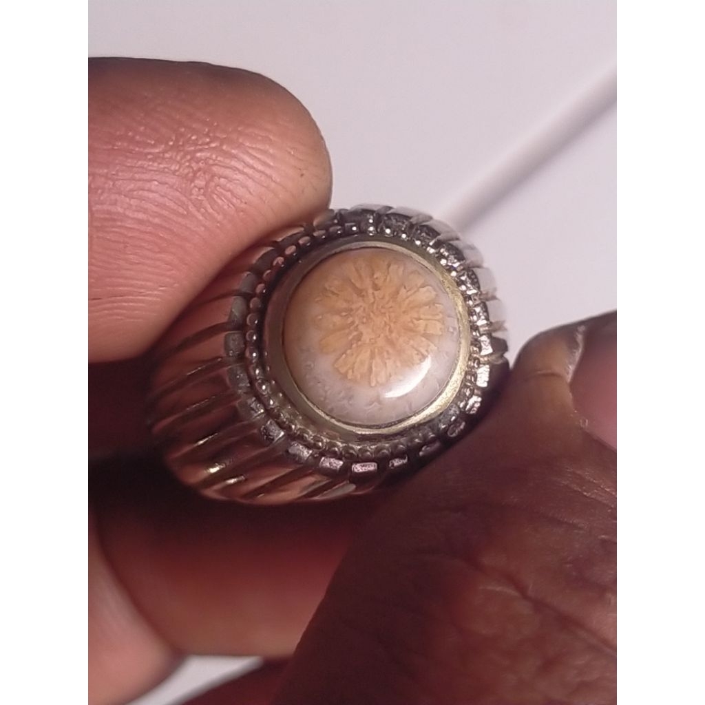 cincin batu natural teratai tunggal