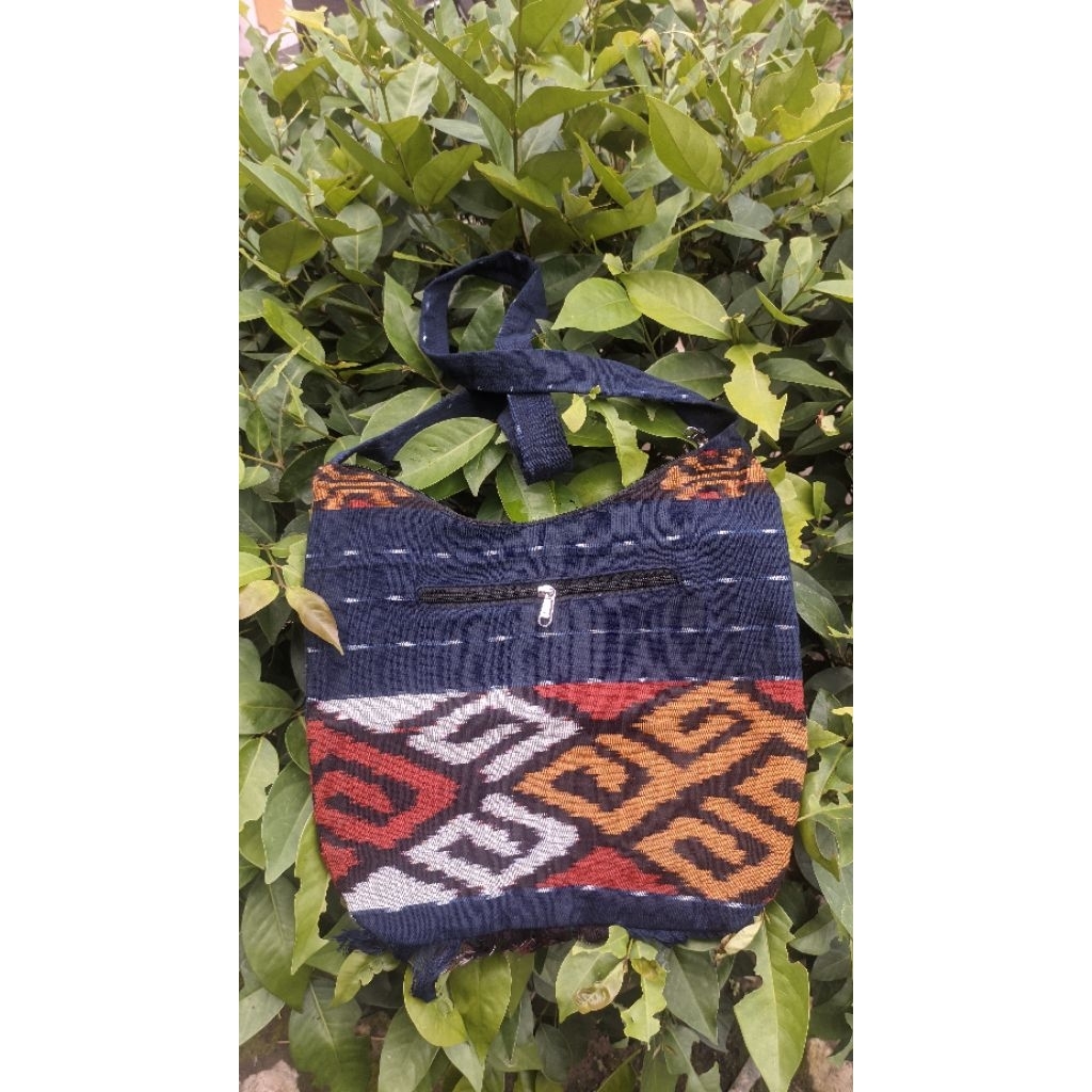 Tas Selempang Tenun Toraja