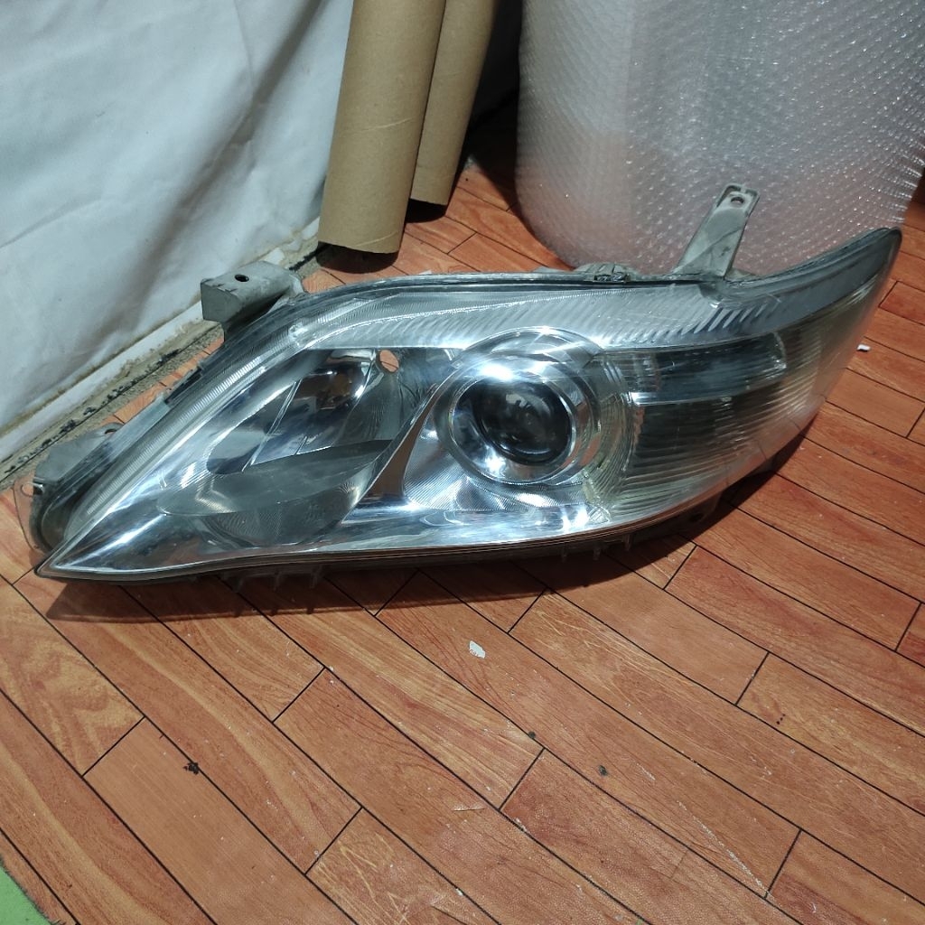 Headlamp Lampu depan Toyota Camry 2009-2011 Kiri Original