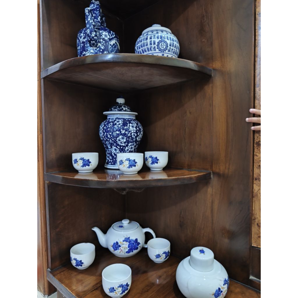 Barang antik/ teko antik/ barang antik cantik