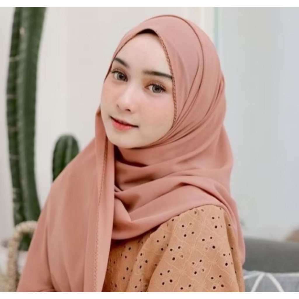 Pasmina Picot
