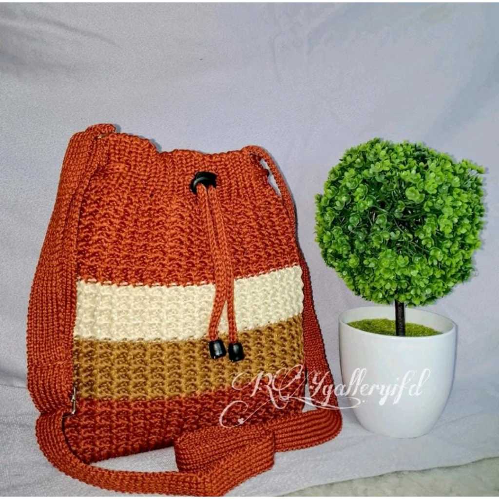 Tas Rajut Koja Kecil Wanita Selempang Serut | F&DCollection