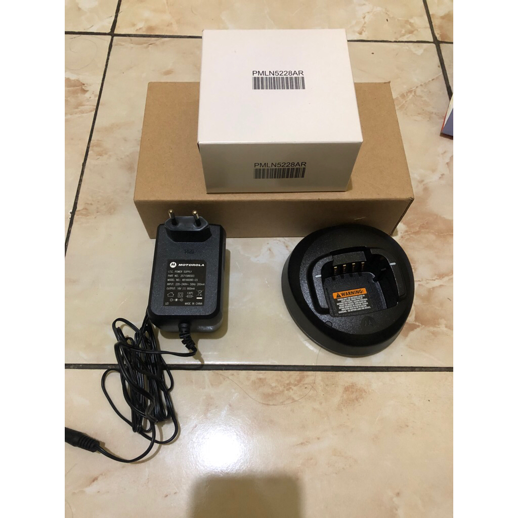 Charger HT motorola CP1660 / CP1300