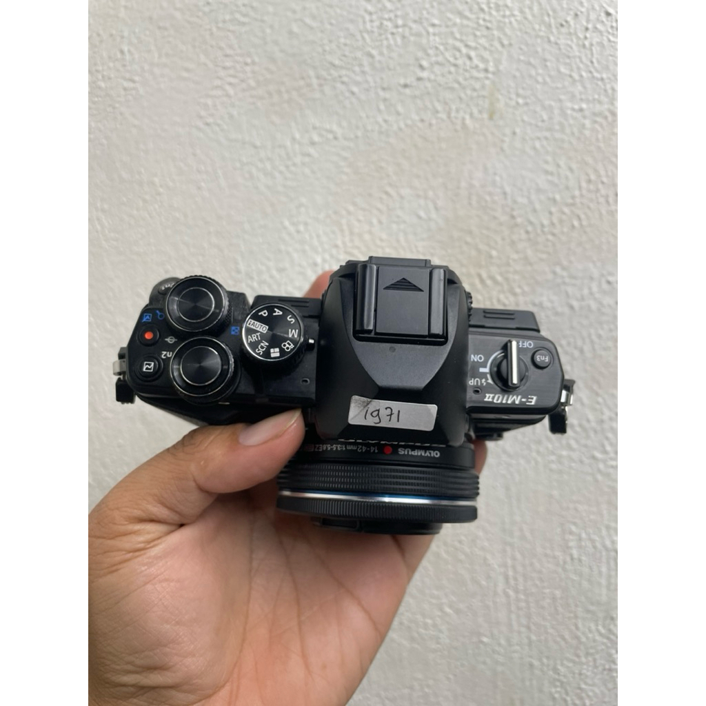 Olympus OM-D mirorles E-M10 ii mulus mark ii