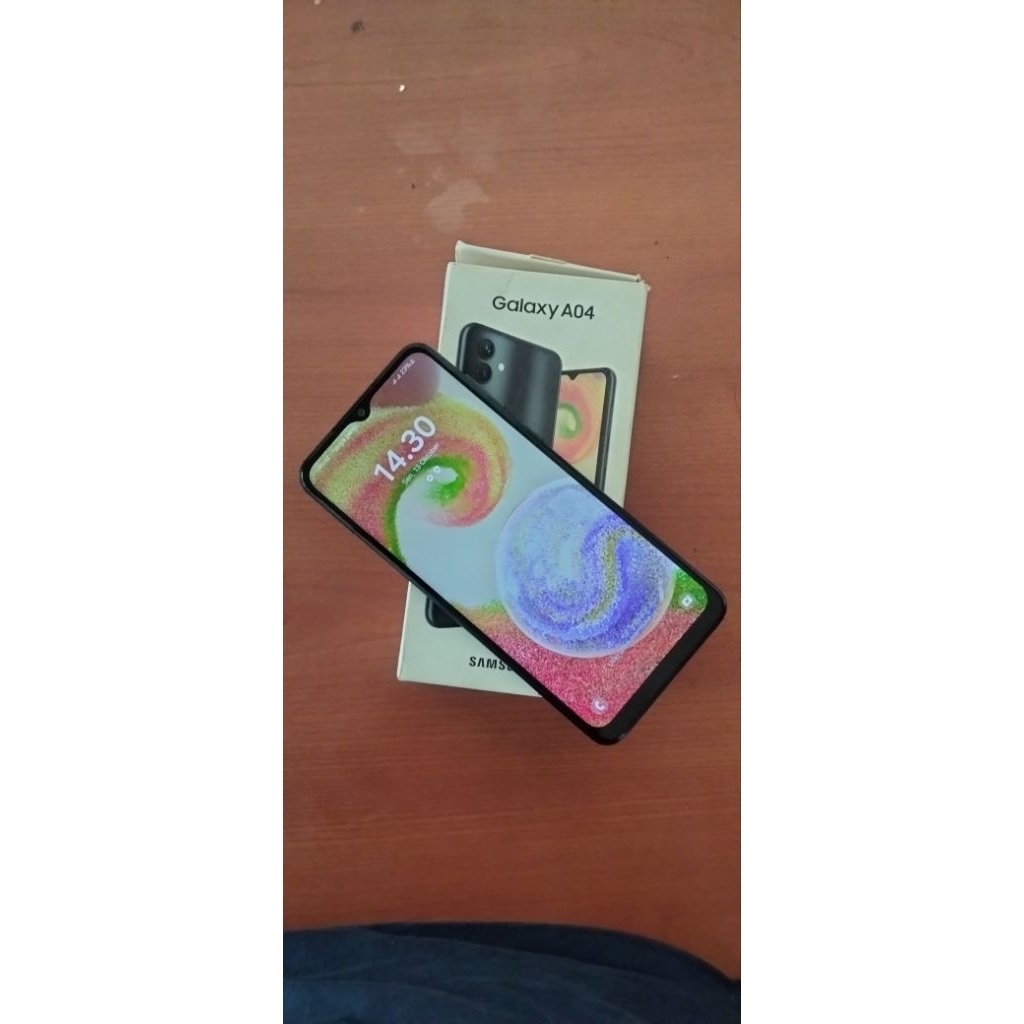 Hp android Samsung a04 second (Murah)
