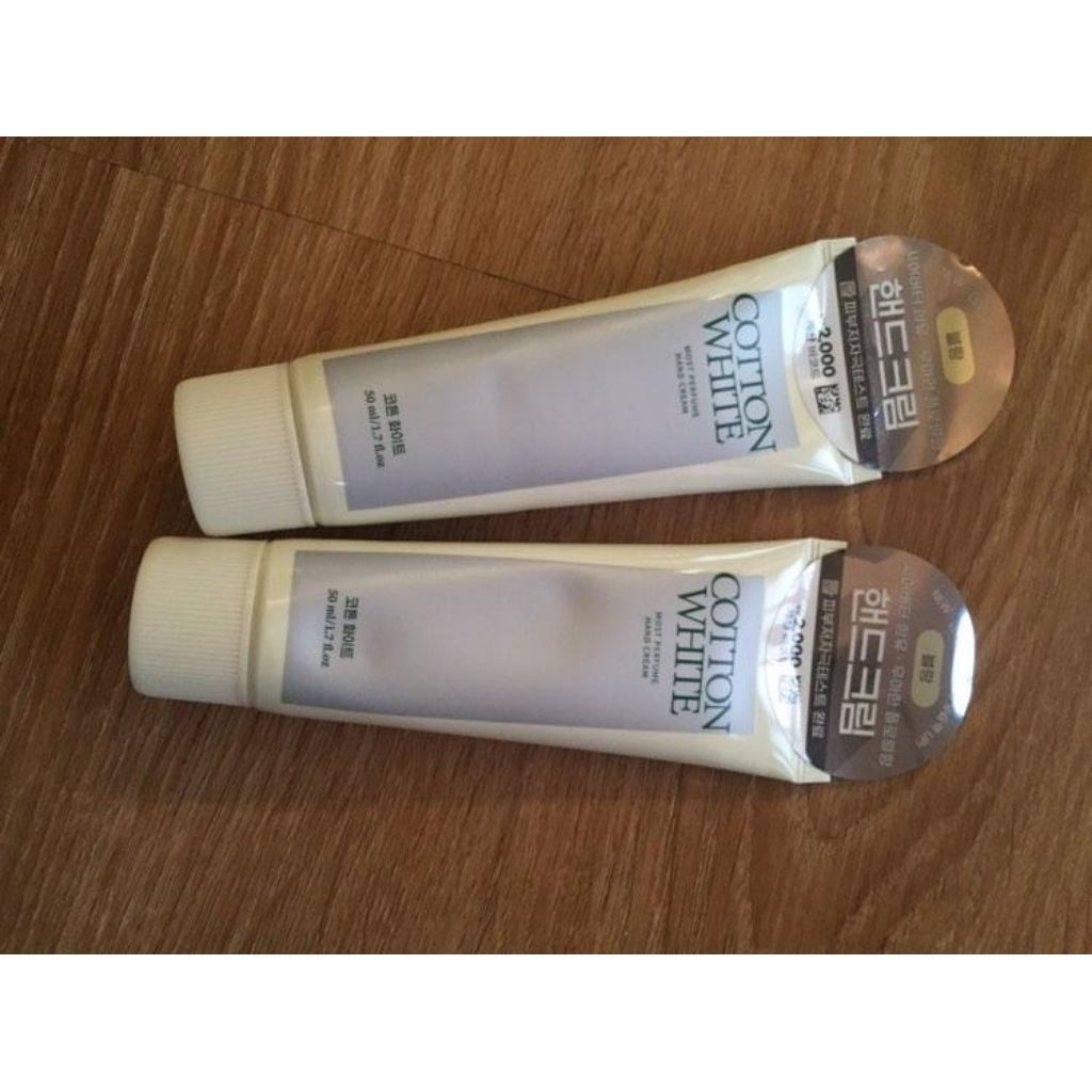 Cotton White Hand Cream 50ml – Hand Cream Korea Melembapkan & Mencerahkan Tangan Kering