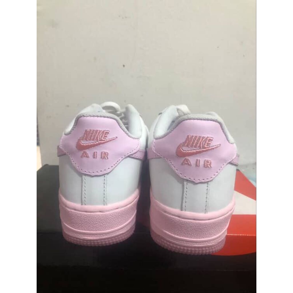 Preloved sepatu Nike. size : 37