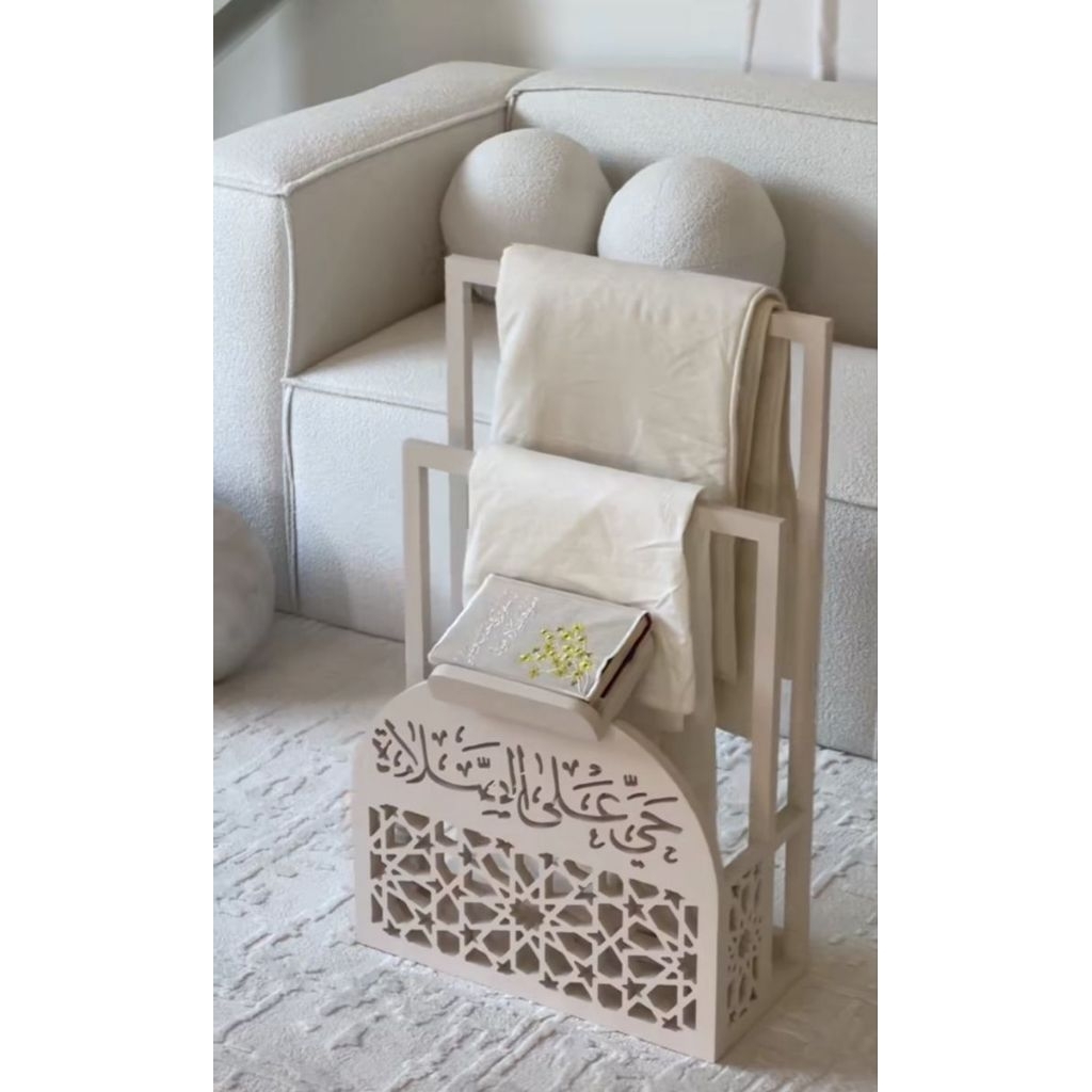 Rak AlQuran dan sajadah best seller