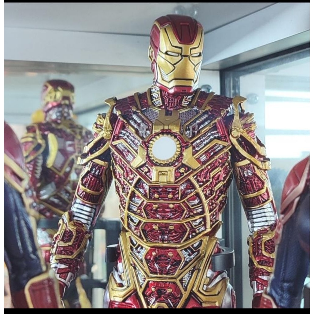 Crazy Toys Iron Man 3 Mark XLI (Retro Armor Version)