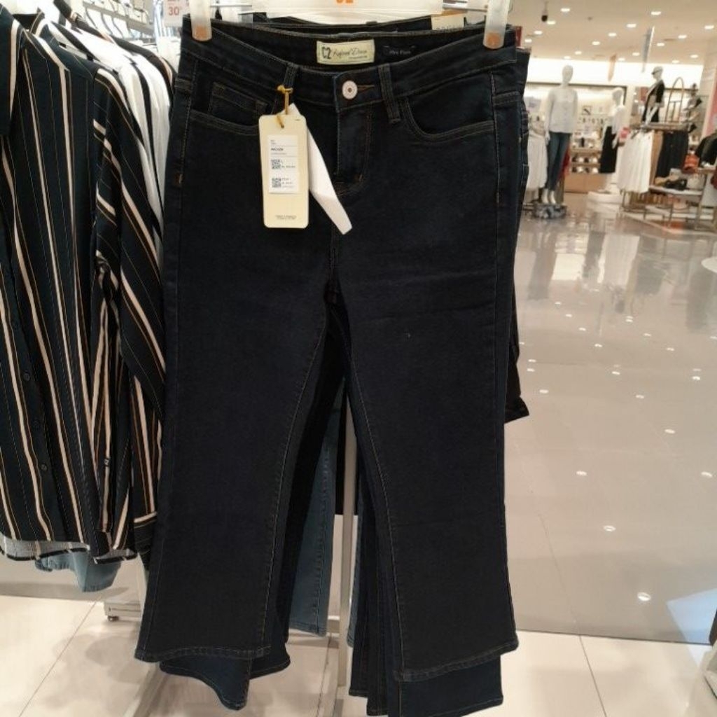 Celana Denim Wanita - Jeans Wanita Brand C2