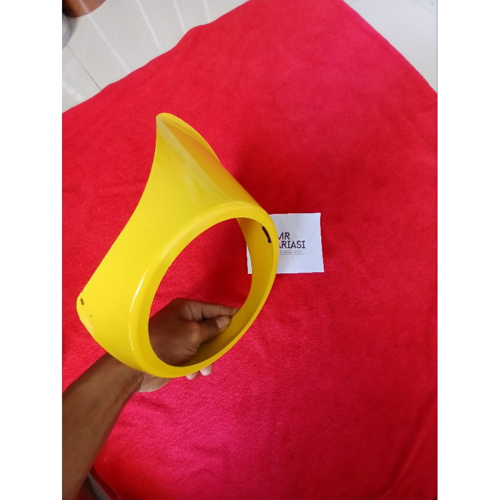 Cover headlamp Warna Kuning /Visor Vespa Primavera / Topi Lampu vespa primavera