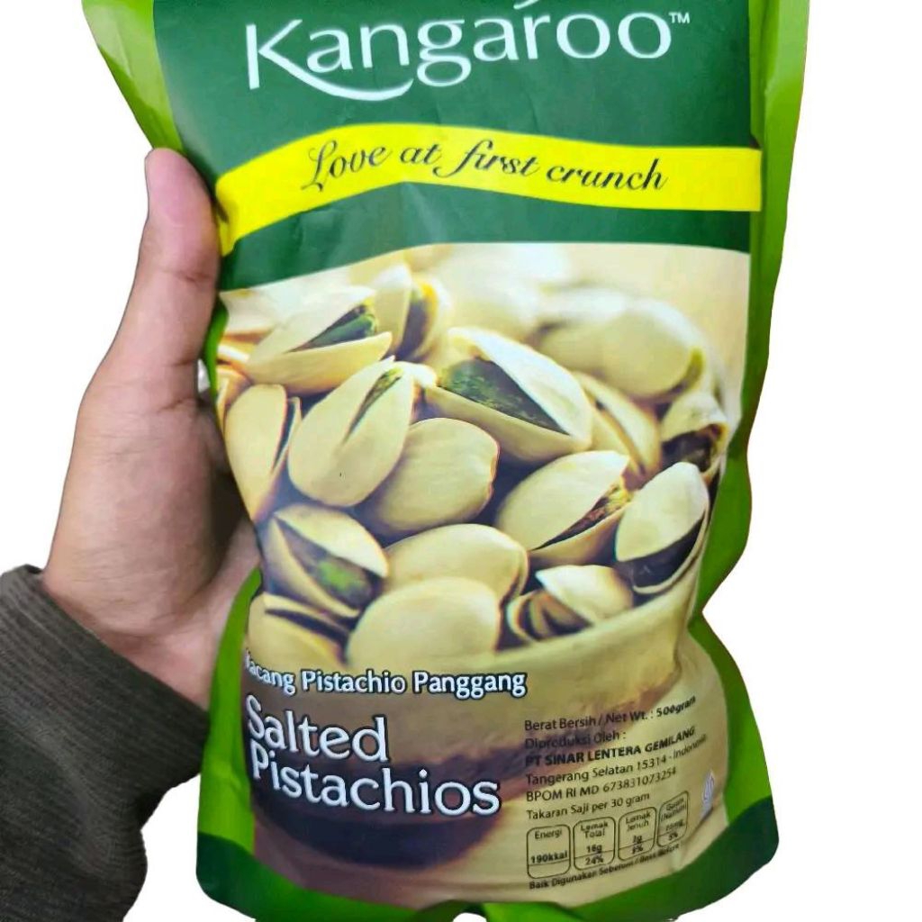 Kangaro kacang pistachio panggang salted pistachio -+30 gram