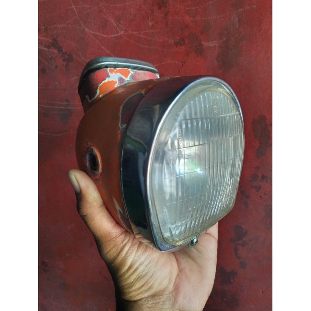 LAMPU DEPAN SUZUKI K11 BEKAS COPOTAN