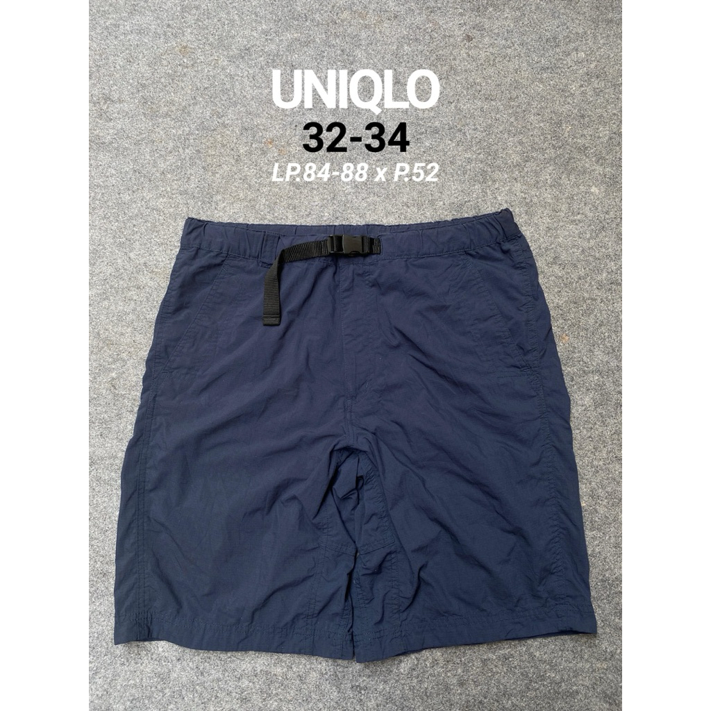 CELANA PENDEK UNIQLO UTILITY NAVY