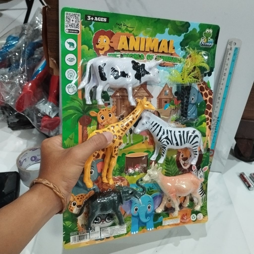mainan hewan karet ANIMAL THE WORLD OF ANIMAL