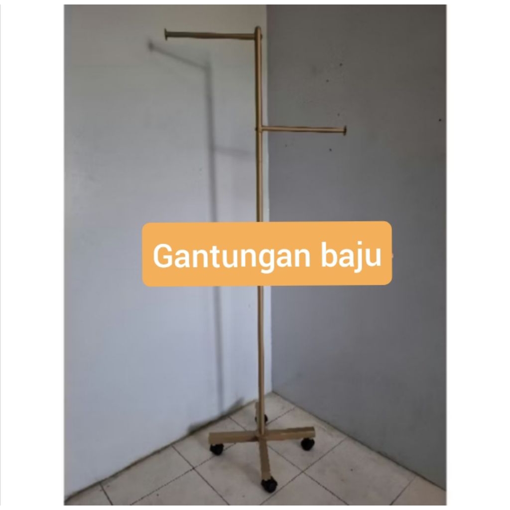 gantungan baju besi (gawang besi)