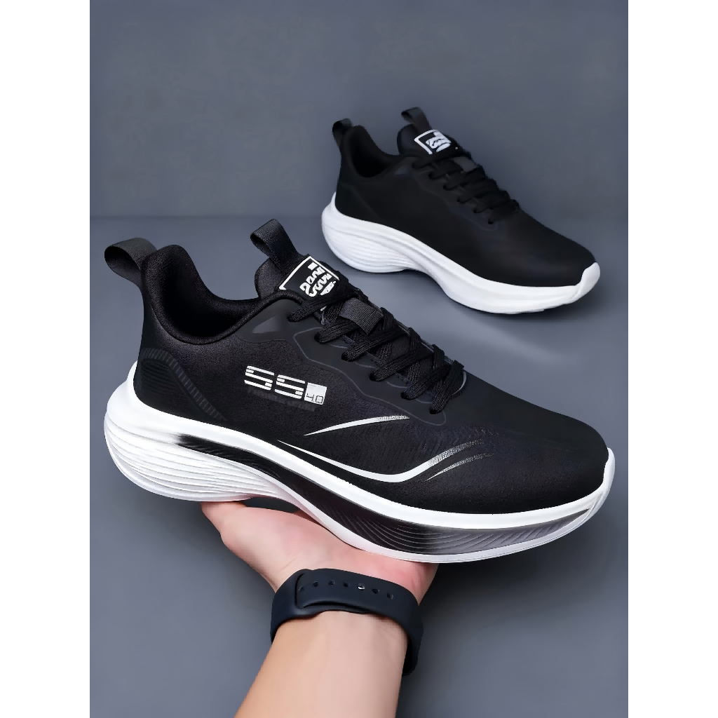 Sepatu Olahraga Pria/Sepatu Lari Warna Hitam, Bahan EVA. Warna: Hitam / Putih | Ukuran: 39-44