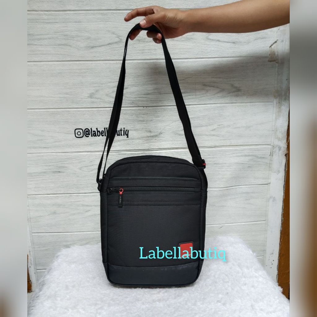 Hedgren Sling Bag Tas Selempang Pria