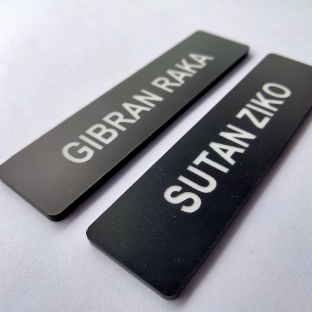 Nama dada grafir/Nametag grafir/nama dada doff/pin nama grafir