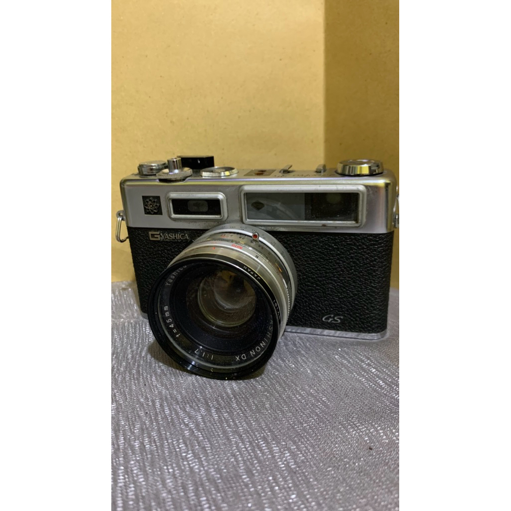 Kamera Analog YASHICA ELECTRO 35 (Bergaransi)