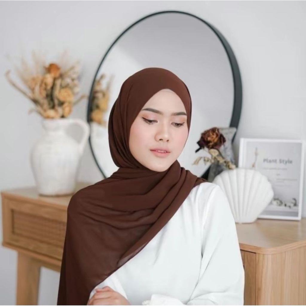 Hijab Pashmina Ceruty Babydoll Coklat Mahogany (Uk. 175×75 cm)