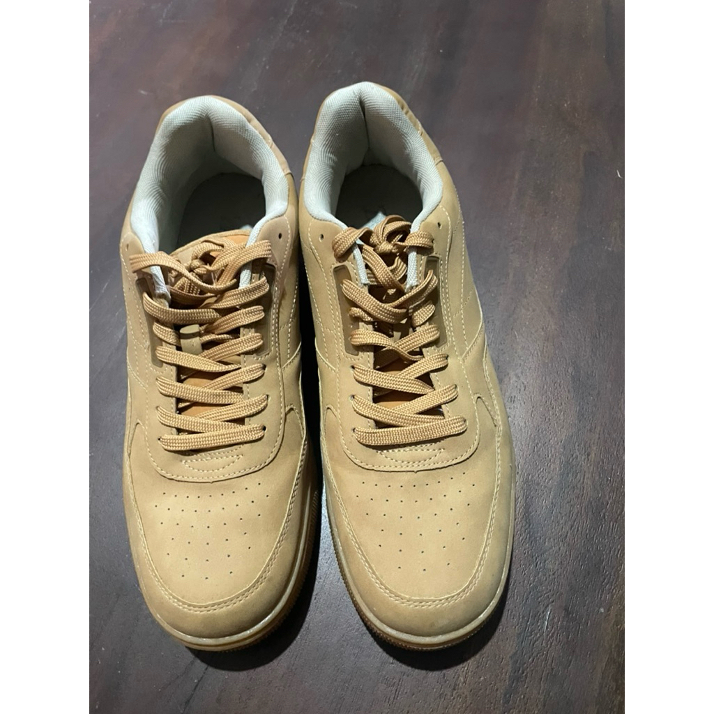 preloved sepatu pria Zara like a new size 44