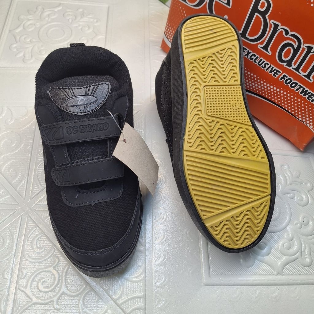 sepatu sekolah anak DE BRAND texas