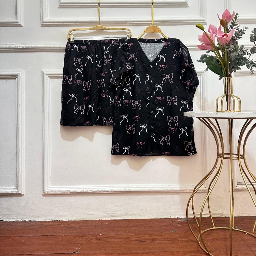 One set Krah V celana pendek/ one set knit pendek / piyama celana pendek