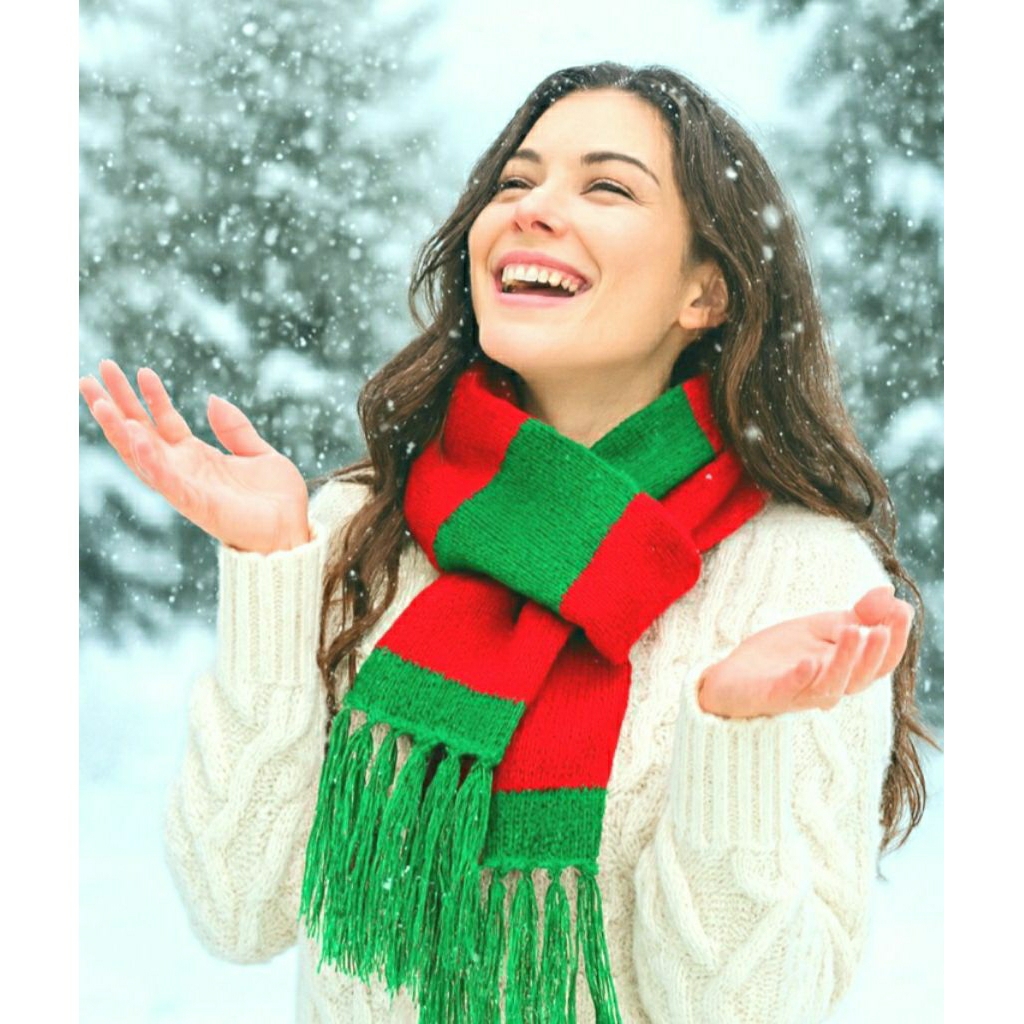 Syal Natal Rajut Merah Hijau