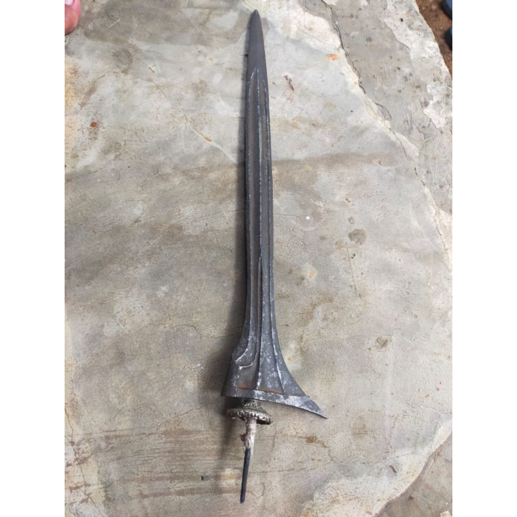 pusaka temuan barang lawas