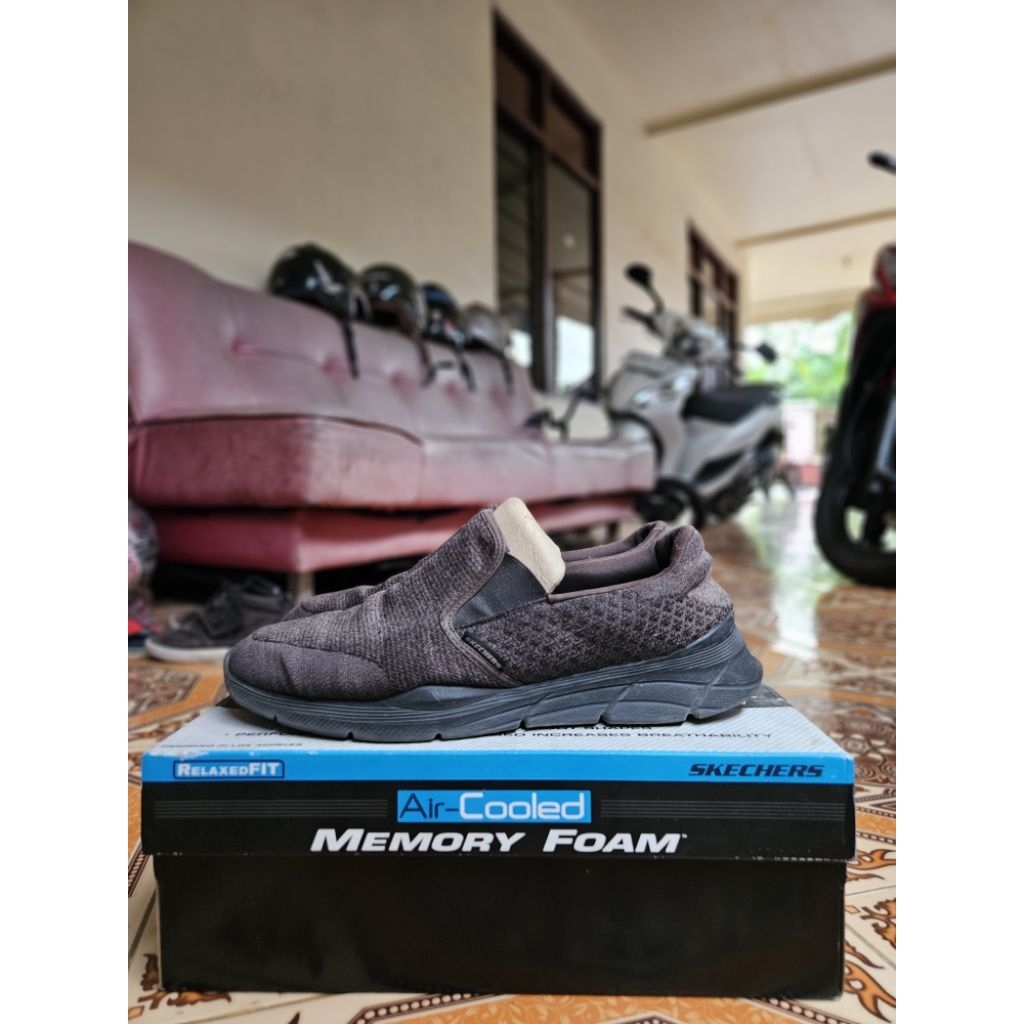 Skechers Equalizer Size 45 Preloved