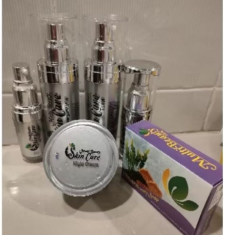 SALE SKINCARE MULTIBEAUTY 1 PAKET  free sabun 1Batang  Sabun//Skincare Multibeauty