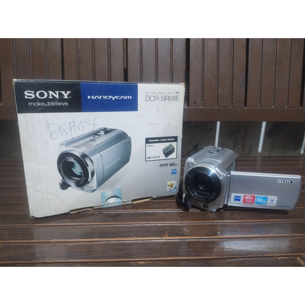Handycam SONY DCR-SR68E (Bekas)