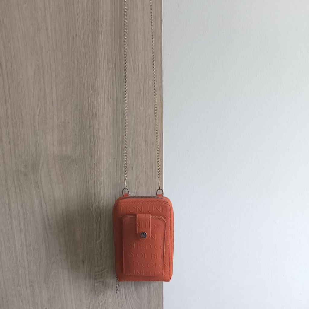 Tas HP dan Paspor Benneton Turki Original Preloved