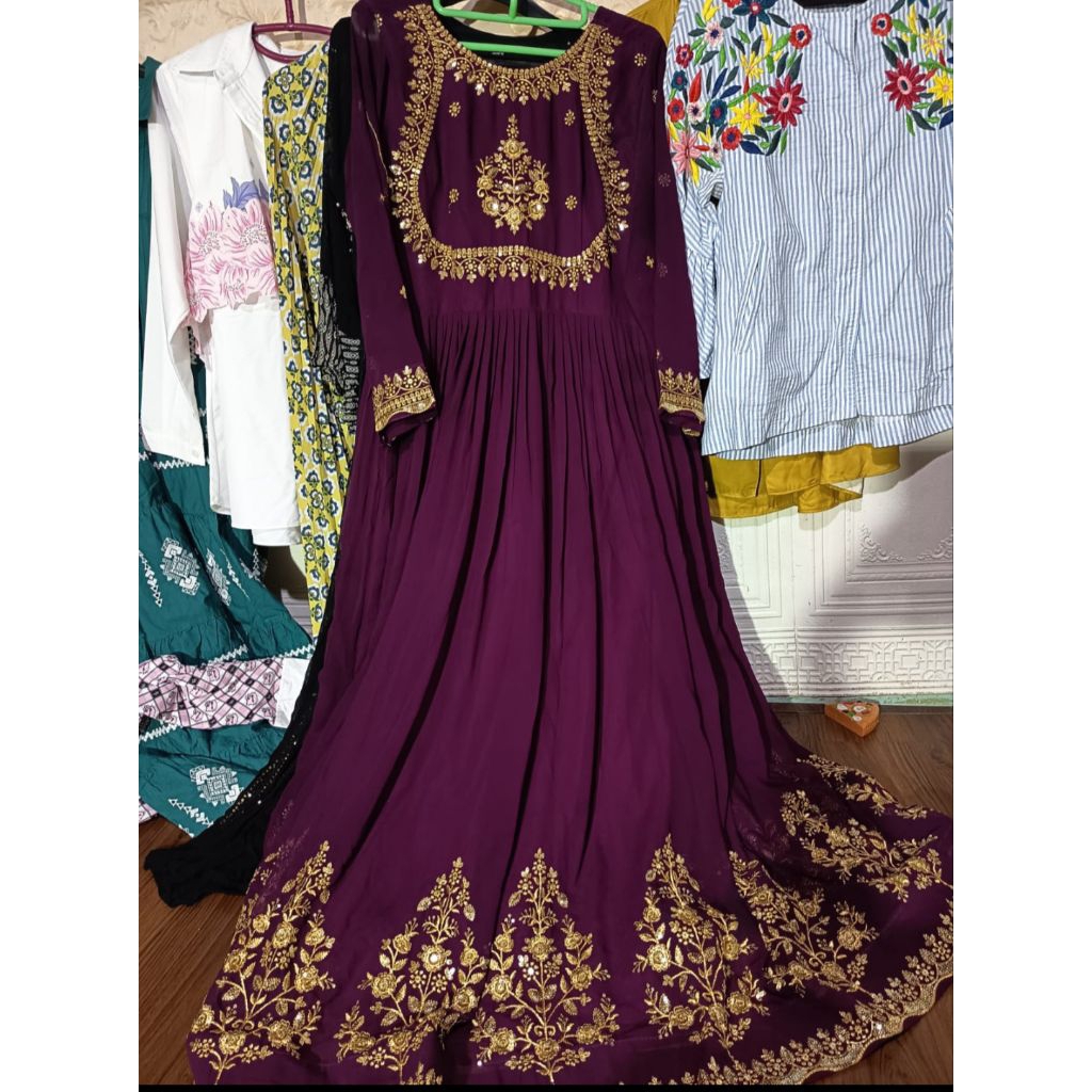 preloved hikmat/prelovedbenangjarum/preloved abaya