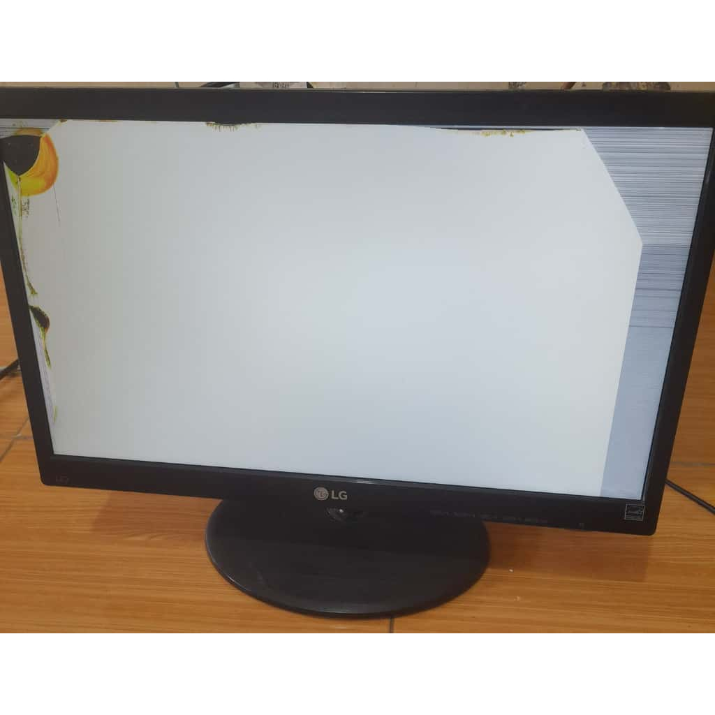 Monitor LED LG 20" Minus
