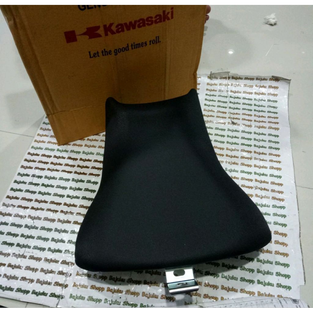 JOK SADEL JOG DEPAN BELAKANG KAWASAKI ER6N ER6 N ER 6N ER6F ER6 F ER 6F NINJA 650 ORIGINAL KAWASAKI